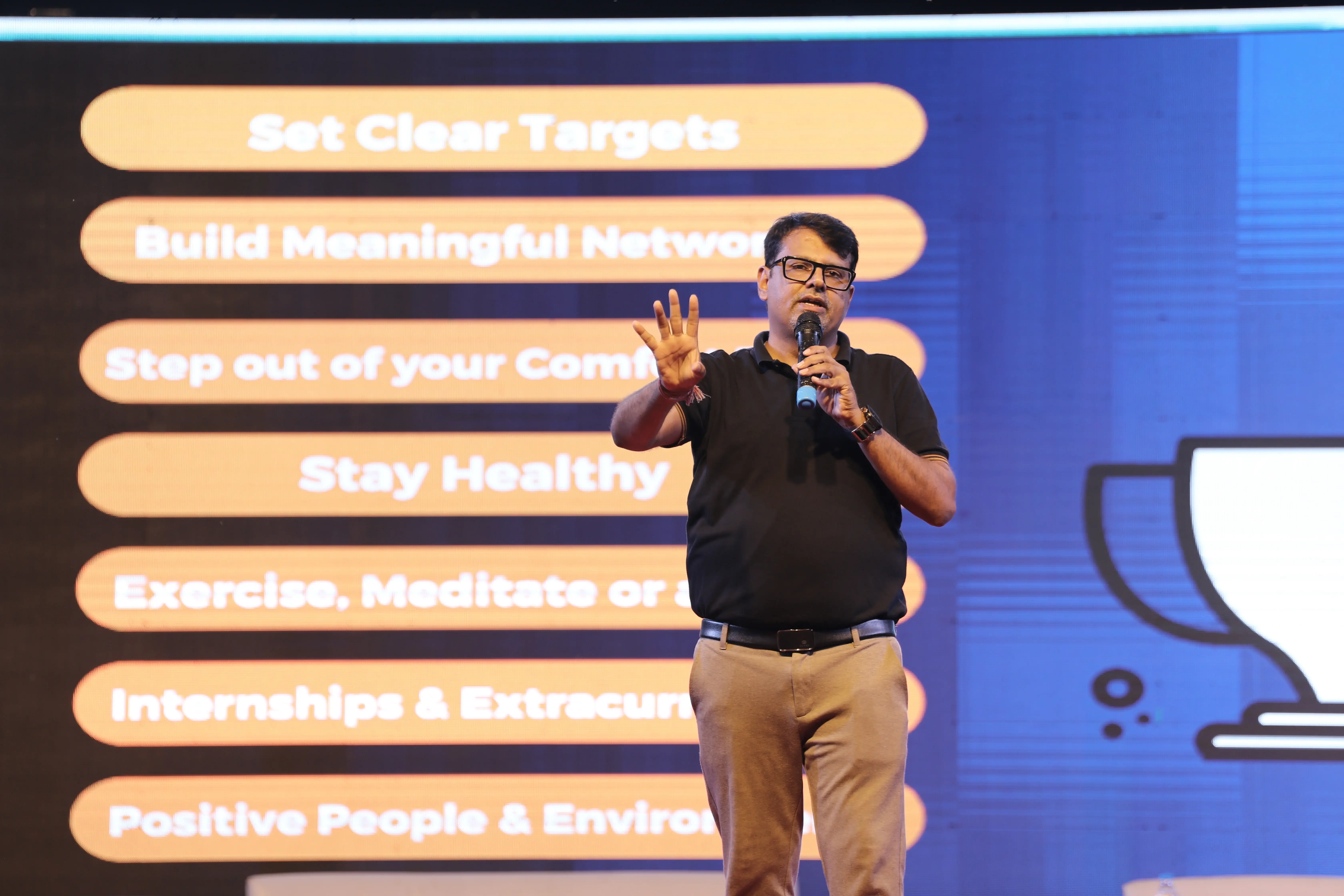 Gajendra Purohit